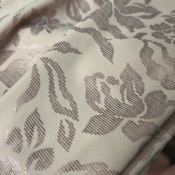 Fabletics Oasis PureLuxe High-Waisted 7/8 Leggings | Pink Floral Foil Design XXS - Picture 11 of 12